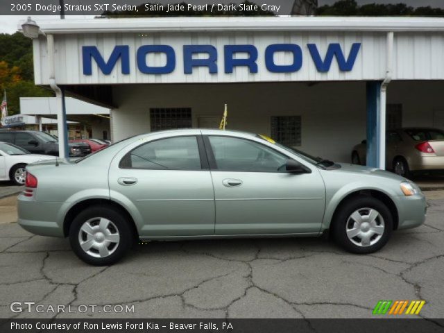 2005 Dodge Stratus SXT Sedan in Satin Jade Pearl