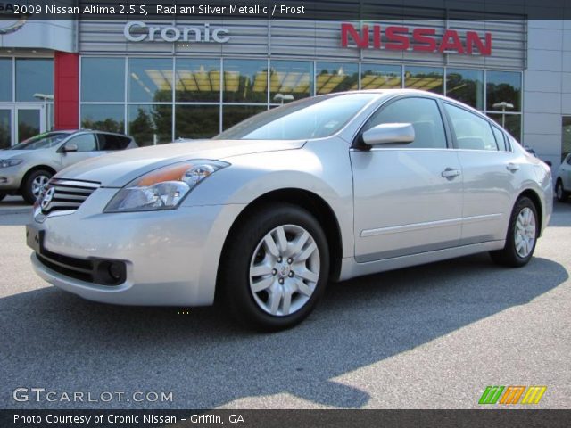 2009 Nissan Altima 2.5 S in Radiant Silver Metallic