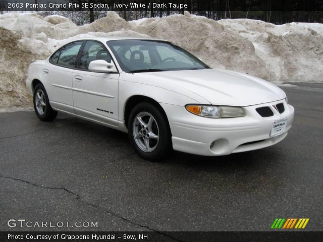 2003 Pontiac Grand Prix SE Sedan in Ivory White