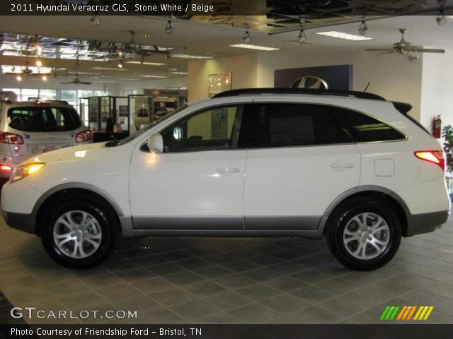 2011 Hyundai Veracruz GLS in Stone White