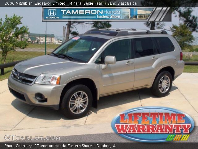 2006 Mitsubishi Endeavor Limited in Mineral Beige Pearl