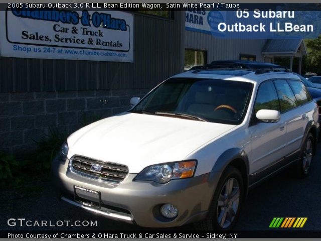 2005 Subaru Outback 3.0 R L.L. Bean Edition Wagon in Satin White Pearl