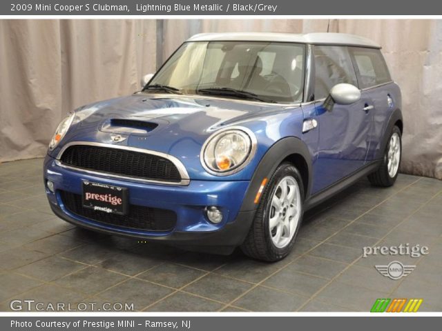 2009 Mini Cooper S Clubman in Lightning Blue Metallic