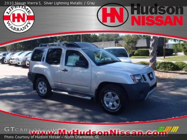 2010 Nissan Xterra S in Silver Lightning Metallic