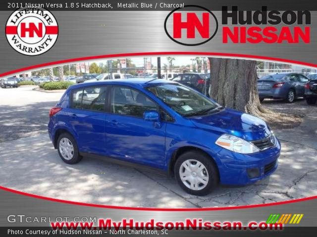 2011 Nissan Versa 1.8 S Hatchback in Metallic Blue