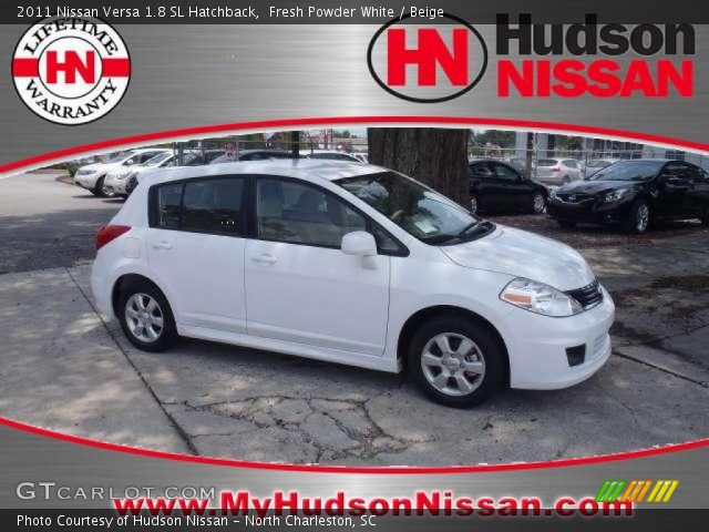 2011 Nissan versa 1.8 sl hatchback #5