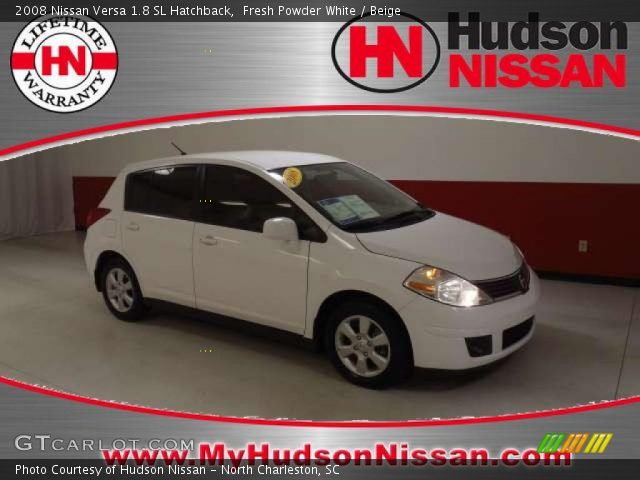 2008 Nissan Versa 1.8 SL Hatchback in Fresh Powder White