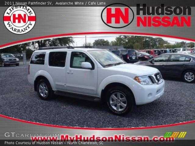 2011 Nissan Pathfinder SV in Avalanche White