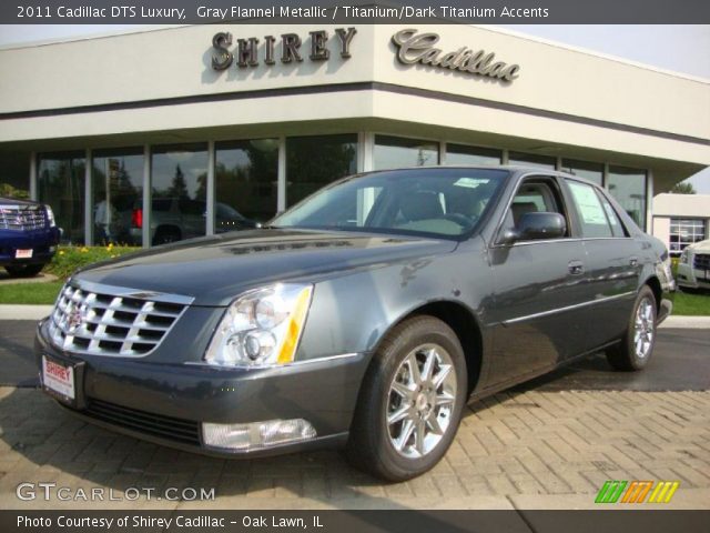 2011 Cadillac DTS Luxury in Gray Flannel Metallic