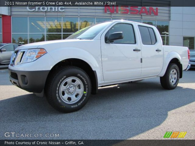 2011 Nissan Frontier S Crew Cab 4x4 in Avalanche White