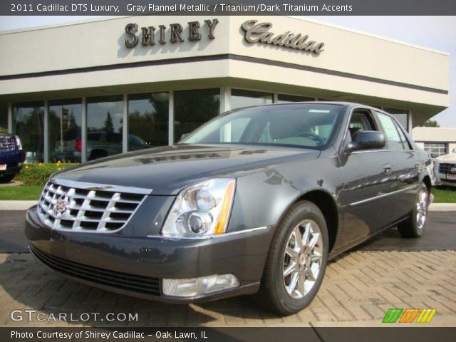 2011 Cadillac DTS Luxury in Gray Flannel Metallic