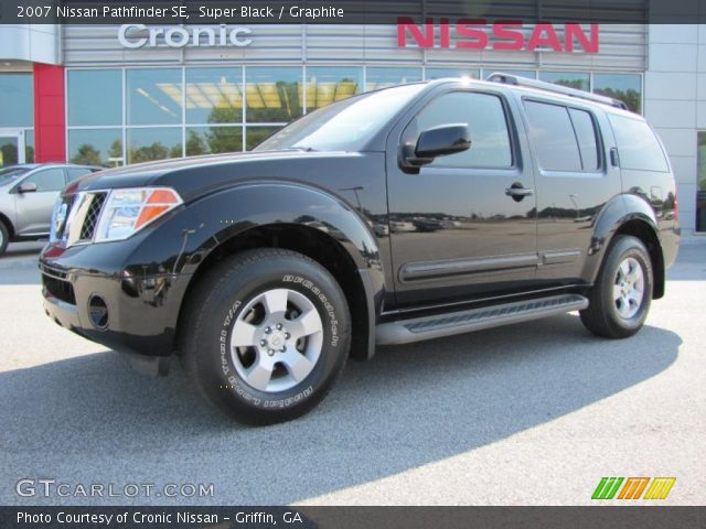 2007 Nissan Pathfinder SE in Super Black