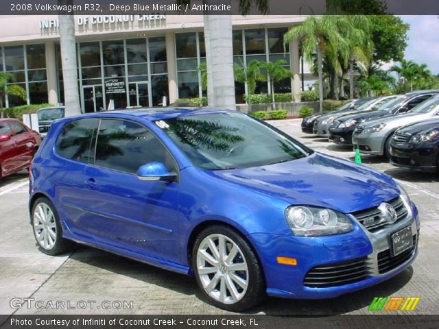 2008 Volkswagen R32  in Deep Blue Metallic