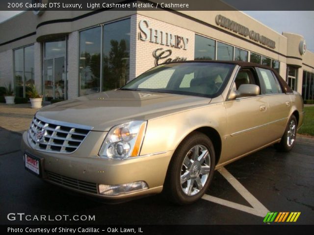 2006 Cadillac DTS Luxury in Light Cashmere Metallic