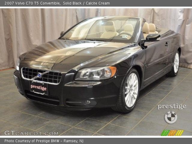 2007 Volvo C70 T5 Convertible in Solid Black