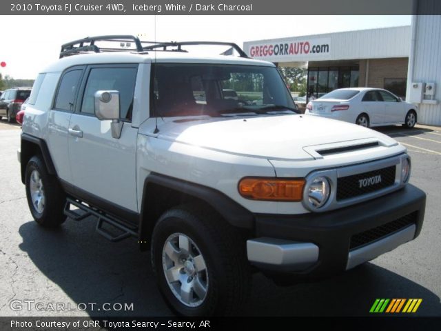 2010 Toyota FJ Cruiser 4WD in Iceberg White