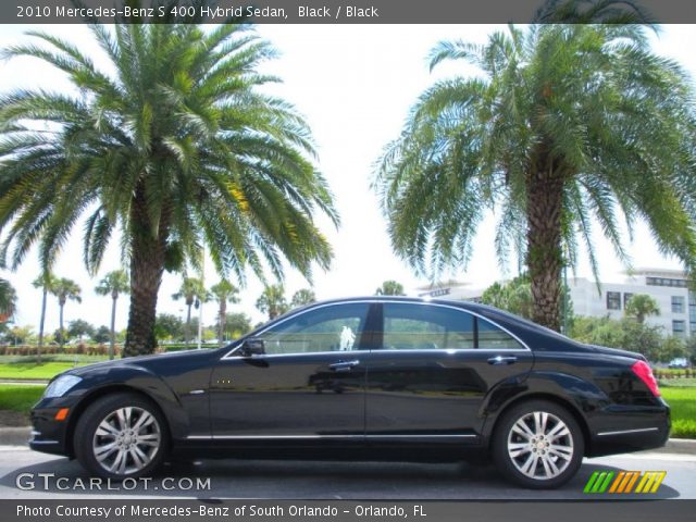 2010 Mercedes-Benz S 400 Hybrid Sedan in Black