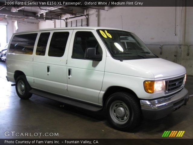2006 Ford E Series Van E150 XL Passenger in Oxford White