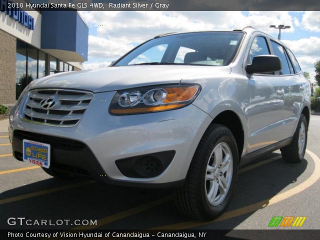 2010 Hyundai Santa Fe GLS 4WD in Radiant Silver