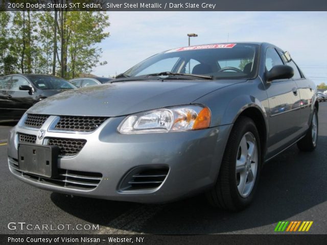 2006 Dodge Stratus SXT Sedan in Silver Steel Metallic