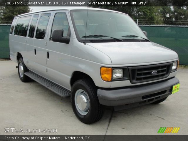 2006 Ford E Series Van E350 XL 15 Passenger in Silver Metallic