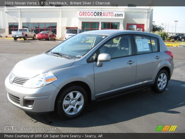 2009 Nissan Versa 1.8 SL Hatchback in Brillant Silver