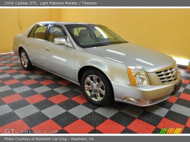 2006 Cadillac DTS  in Light Platinum Metallic