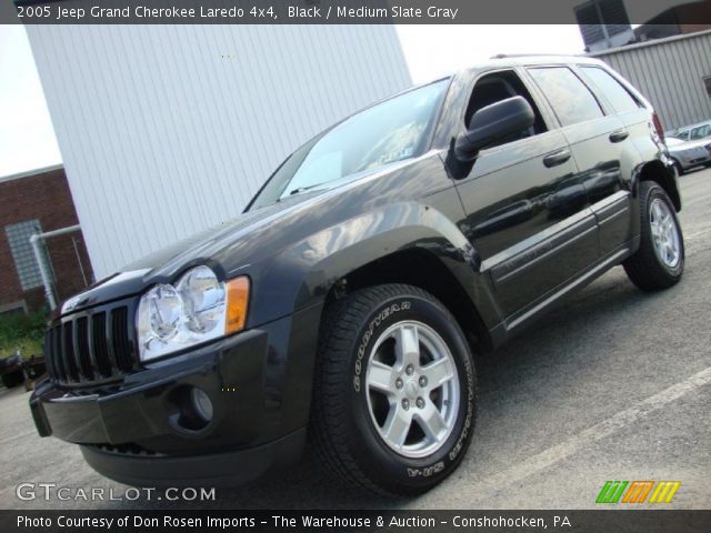 2005 Jeep Grand Cherokee Laredo 4x4 in Black