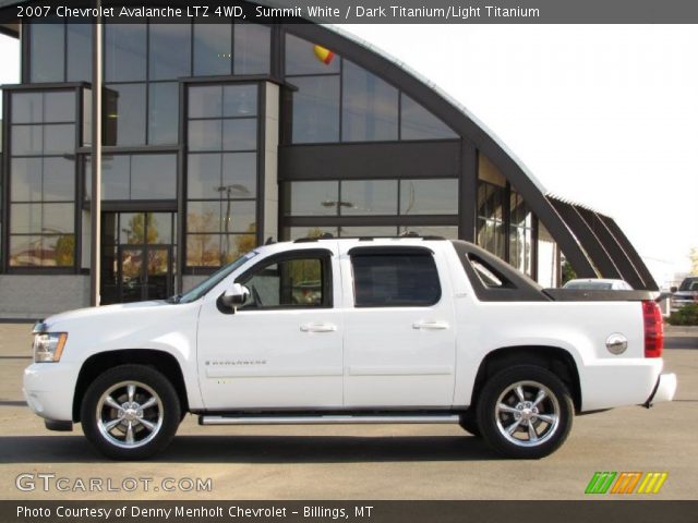2007 Chevrolet Avalanche LTZ 4WD in Summit White