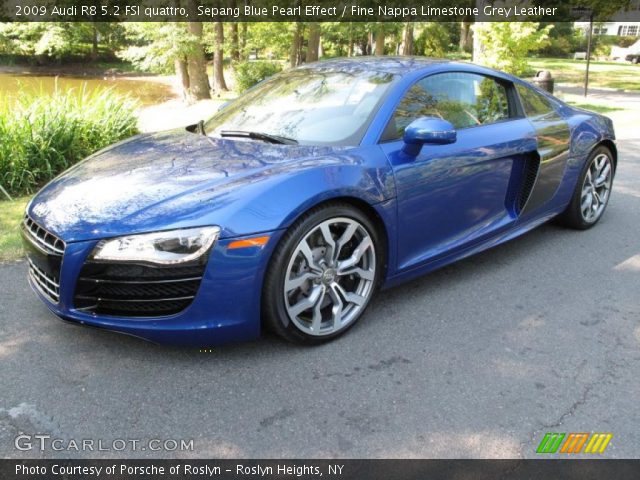 2009 Audi R8 5.2 FSI quattro in Sepang Blue Pearl Effect