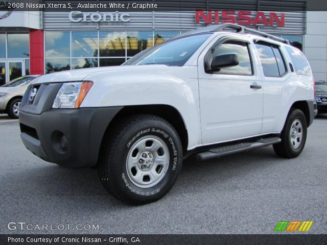 2008 Nissan Xterra S in Avalanche White