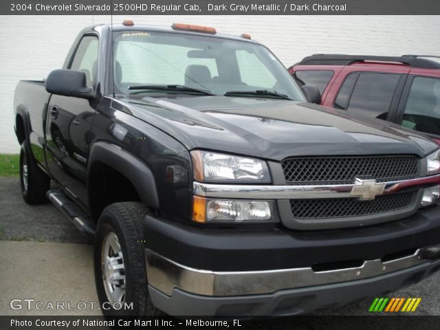 2004 Chevrolet Silverado 2500HD Regular Cab in Dark Gray Metallic