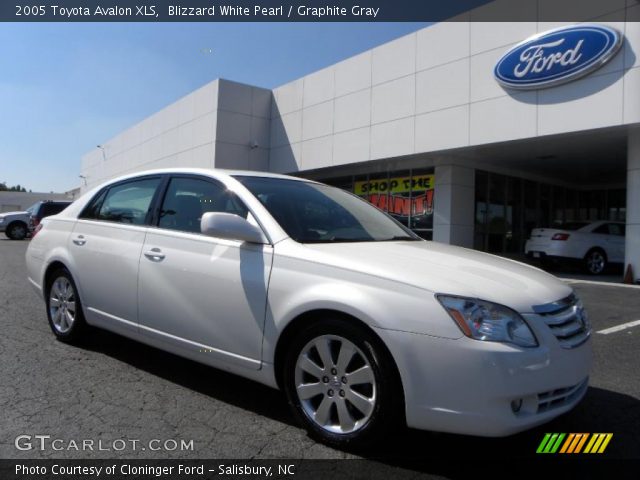 2005 Toyota Avalon XLS in Blizzard White Pearl