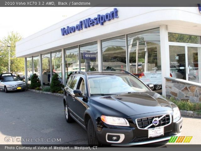 2010 Volvo XC70 3.2 AWD in Black