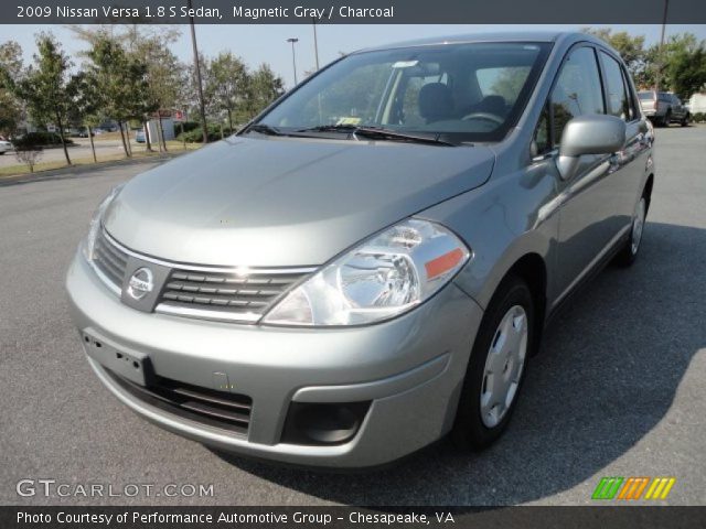 2009 Nissan Versa 1.8 S Sedan in Magnetic Gray