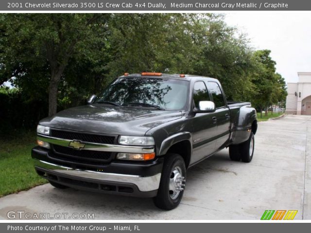 2001 Chevrolet Silverado 3500 LS Crew Cab 4x4 Dually in Medium Charcoal Gray Metallic