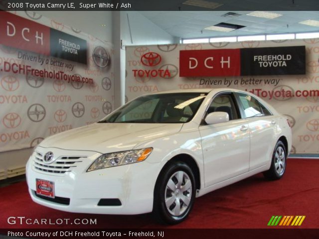 2008 Toyota Camry LE in Super White