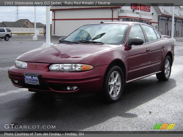 2003 Oldsmobile Alero GLS Sedan in Ruby Red Metallic