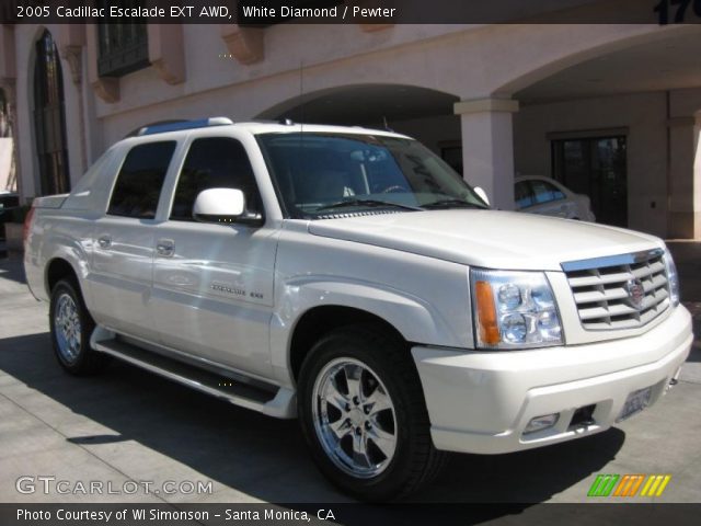 2005 Cadillac Escalade EXT AWD in White Diamond