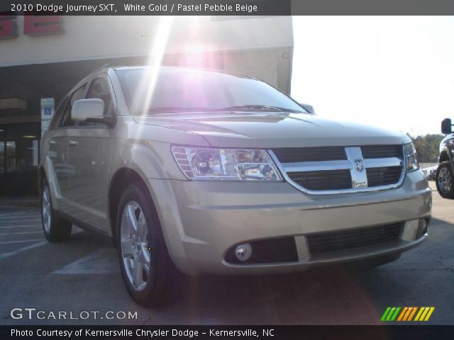 2010 Dodge Journey SXT in White Gold