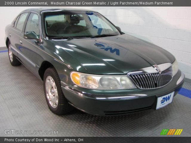 2000 Lincoln Continental  in Medium Charcoal Green Metallic
