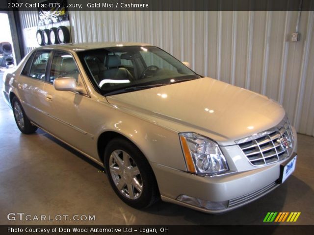 2007 Cadillac DTS Luxury in Gold Mist