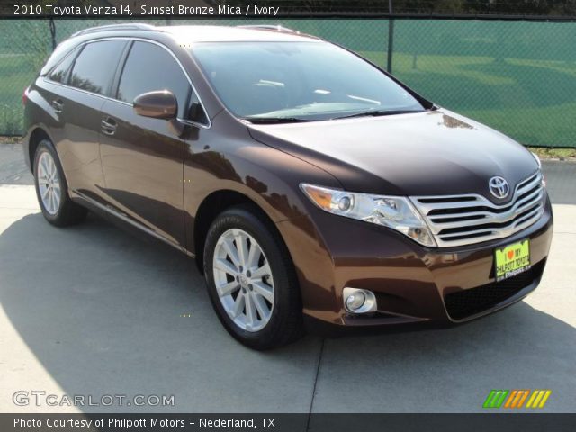 2010 Toyota Venza I4 in Sunset Bronze Mica