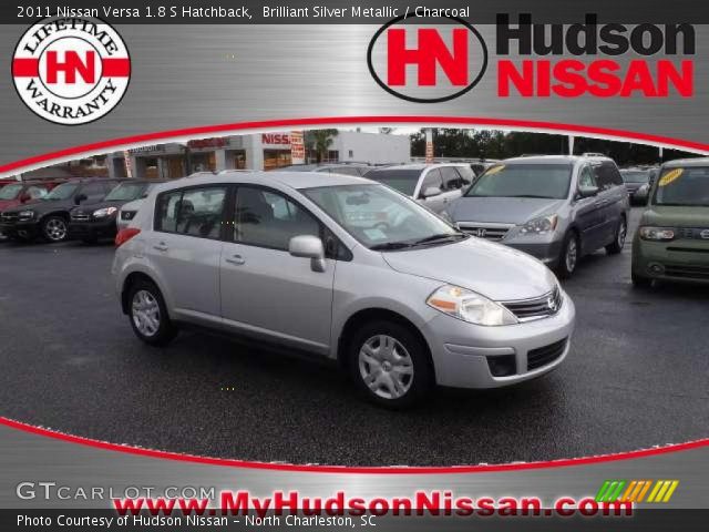 Silver nissan versa 2011 #2