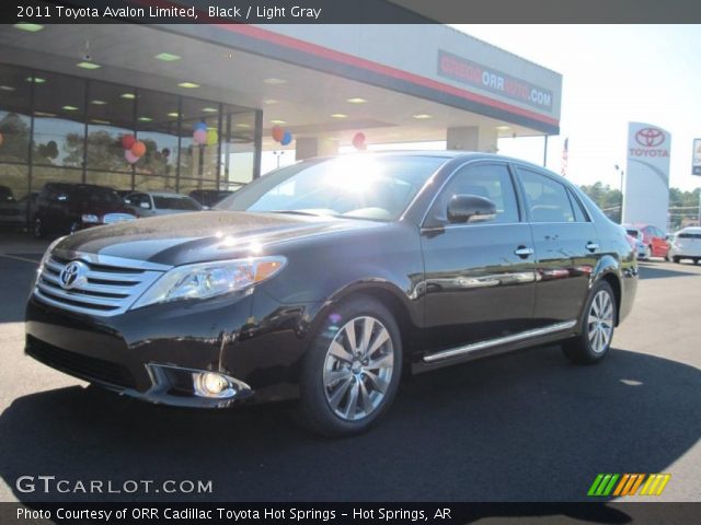 2011 Toyota Avalon Limited in Black