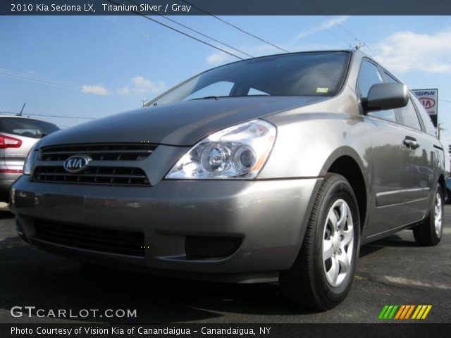 2010 Kia Sedona LX in Titanium Silver