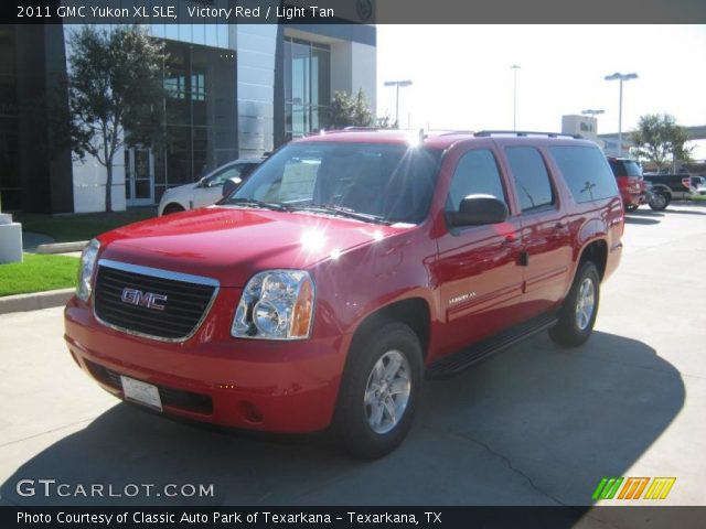 2011 GMC Yukon XL SLE in Victory Red
