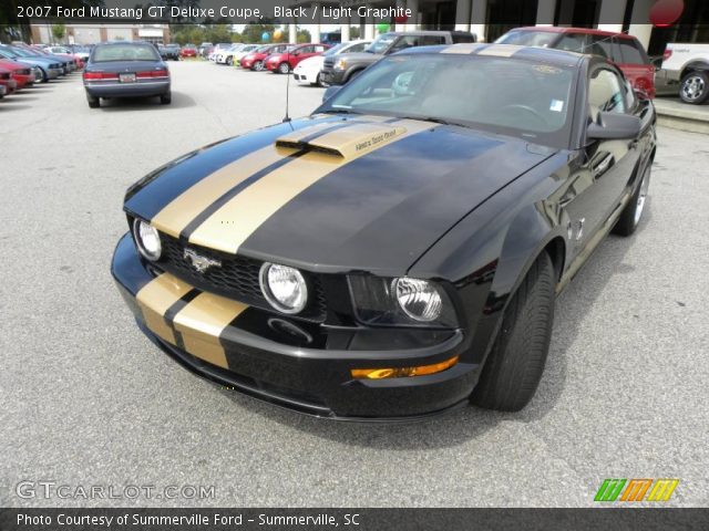 2007 Ford Mustang GT Deluxe Coupe in Black