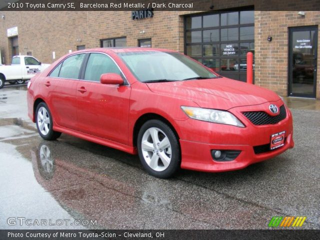 2010 Toyota Camry SE in Barcelona Red Metallic