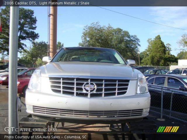 2006 Cadillac DTS  in Light Platinum Metallic
